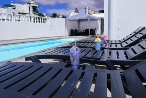 Love gara, duplex pareado piscina privada y climatizada by flamingo house